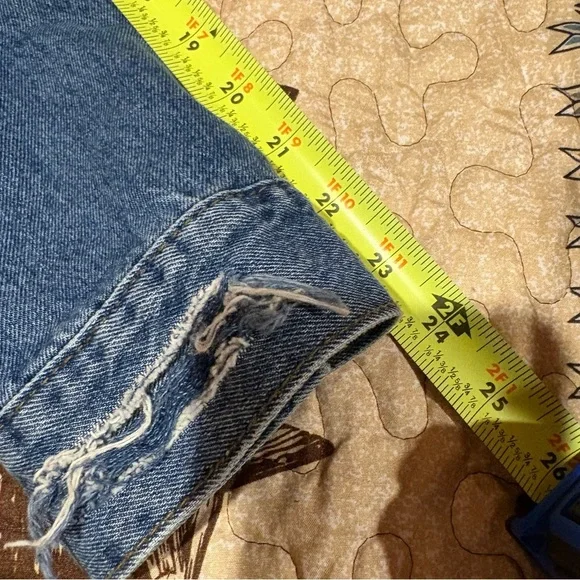 Wax Jean Floral Embroidered distressed jacket size L - Picture 9 of 9